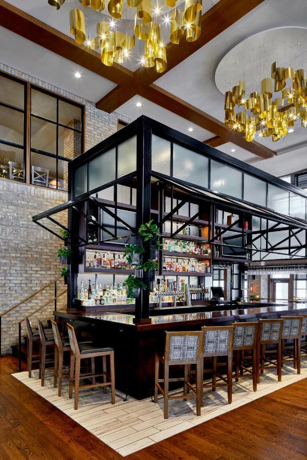 The Hotel Landing Wayzata Экстерьер фото