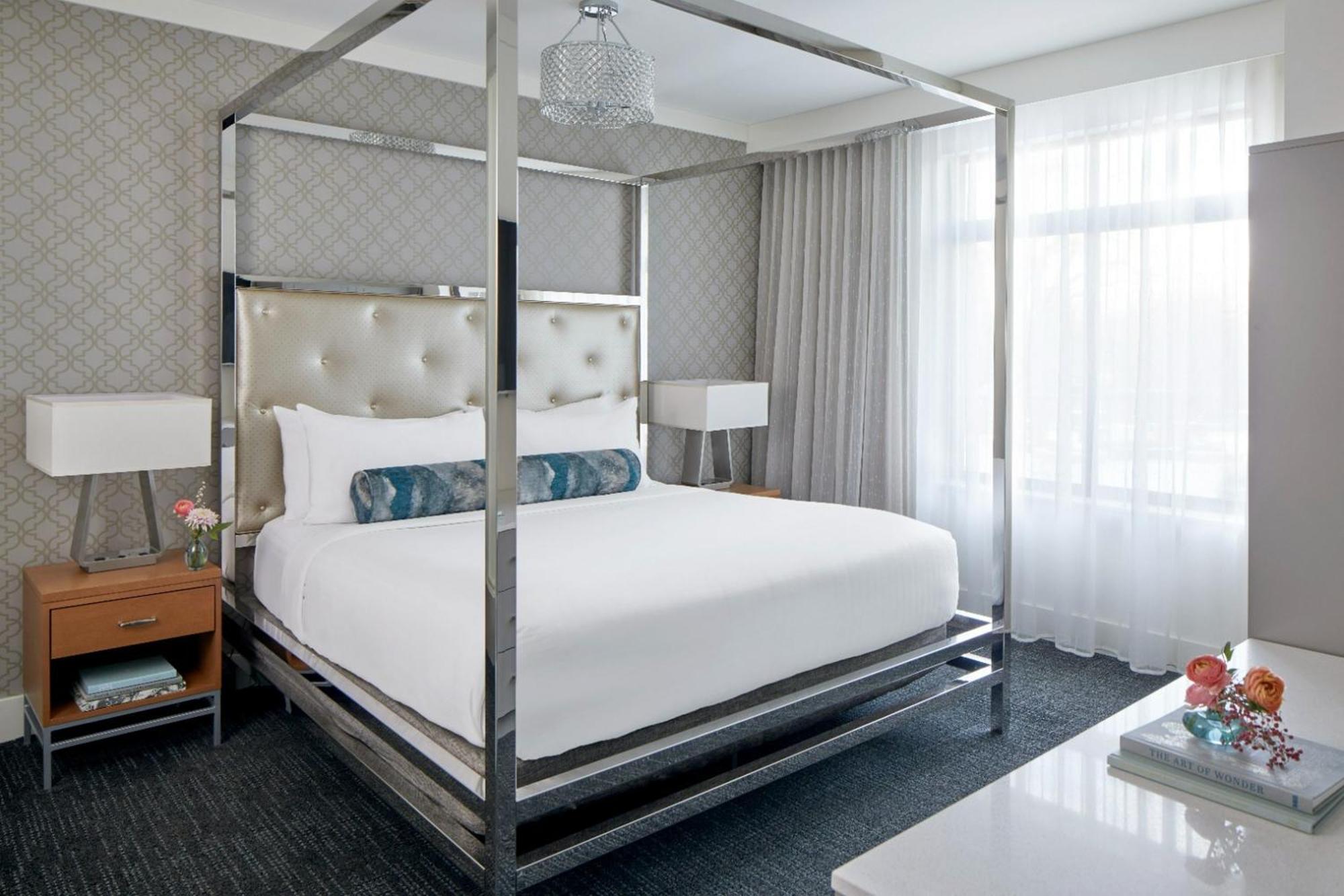 The Hotel Landing Wayzata Экстерьер фото