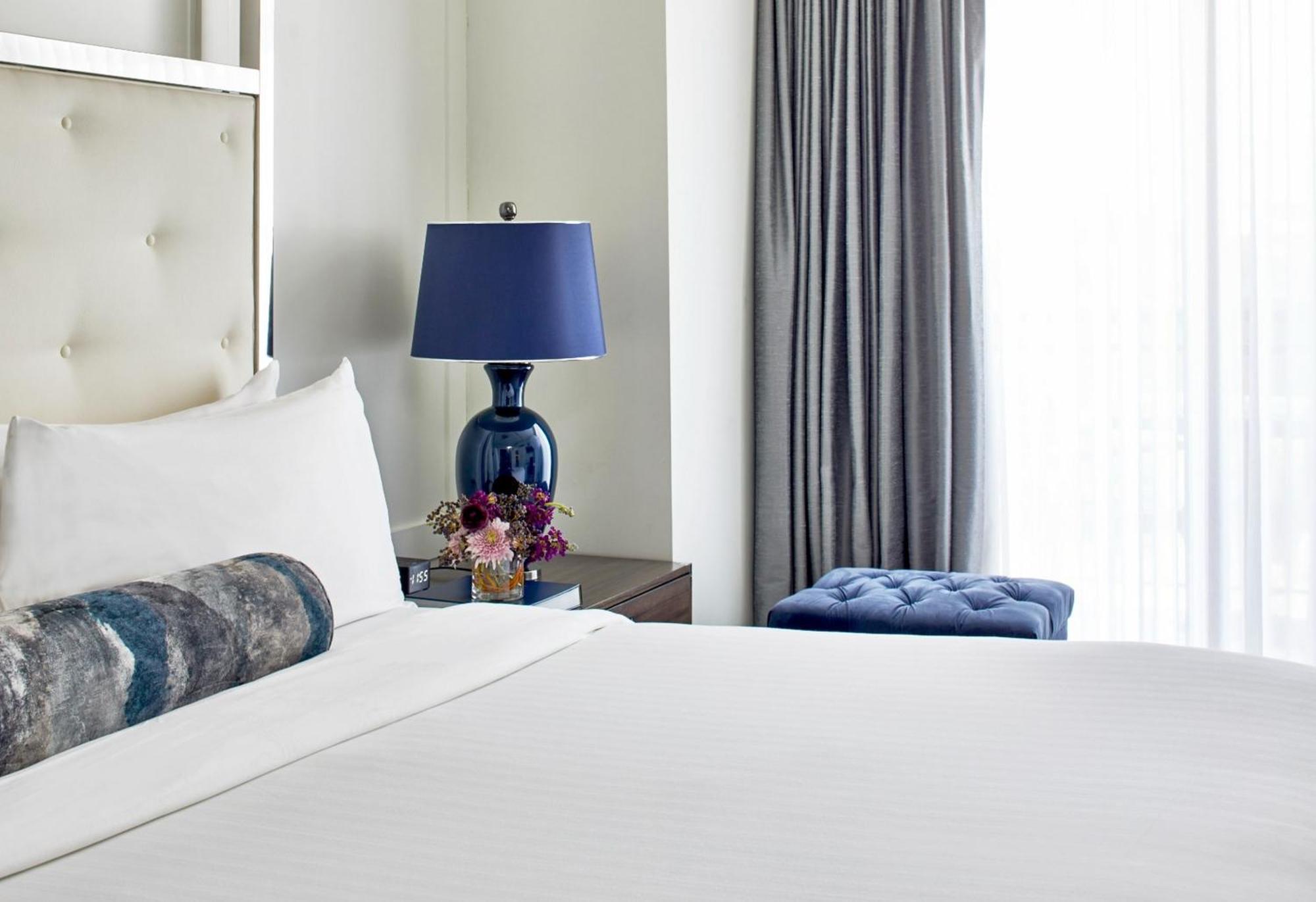The Hotel Landing Wayzata Экстерьер фото