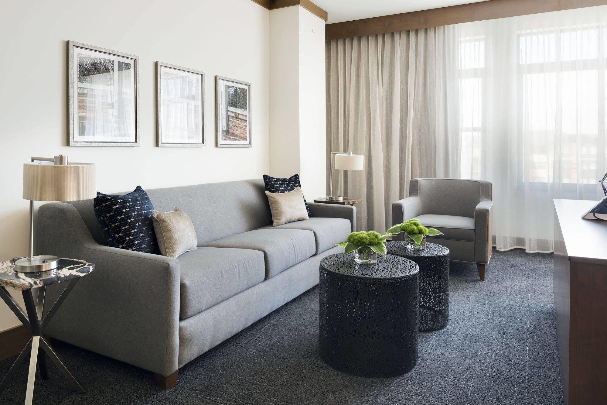 The Hotel Landing Wayzata Экстерьер фото