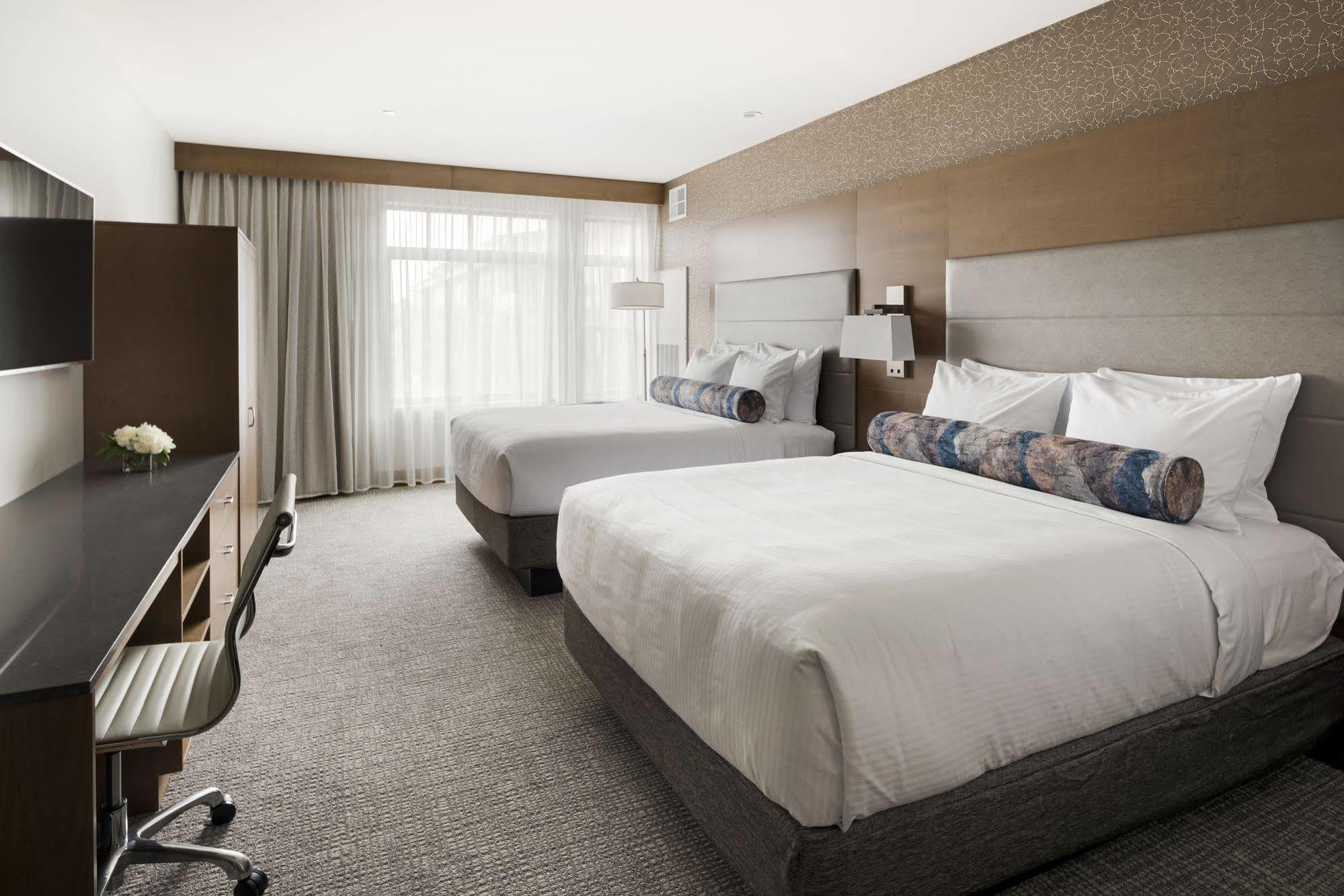 The Hotel Landing Wayzata Экстерьер фото
